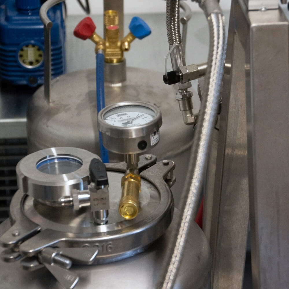 Efficient, safe, and high-quality extraction with maximum solvent recovery.