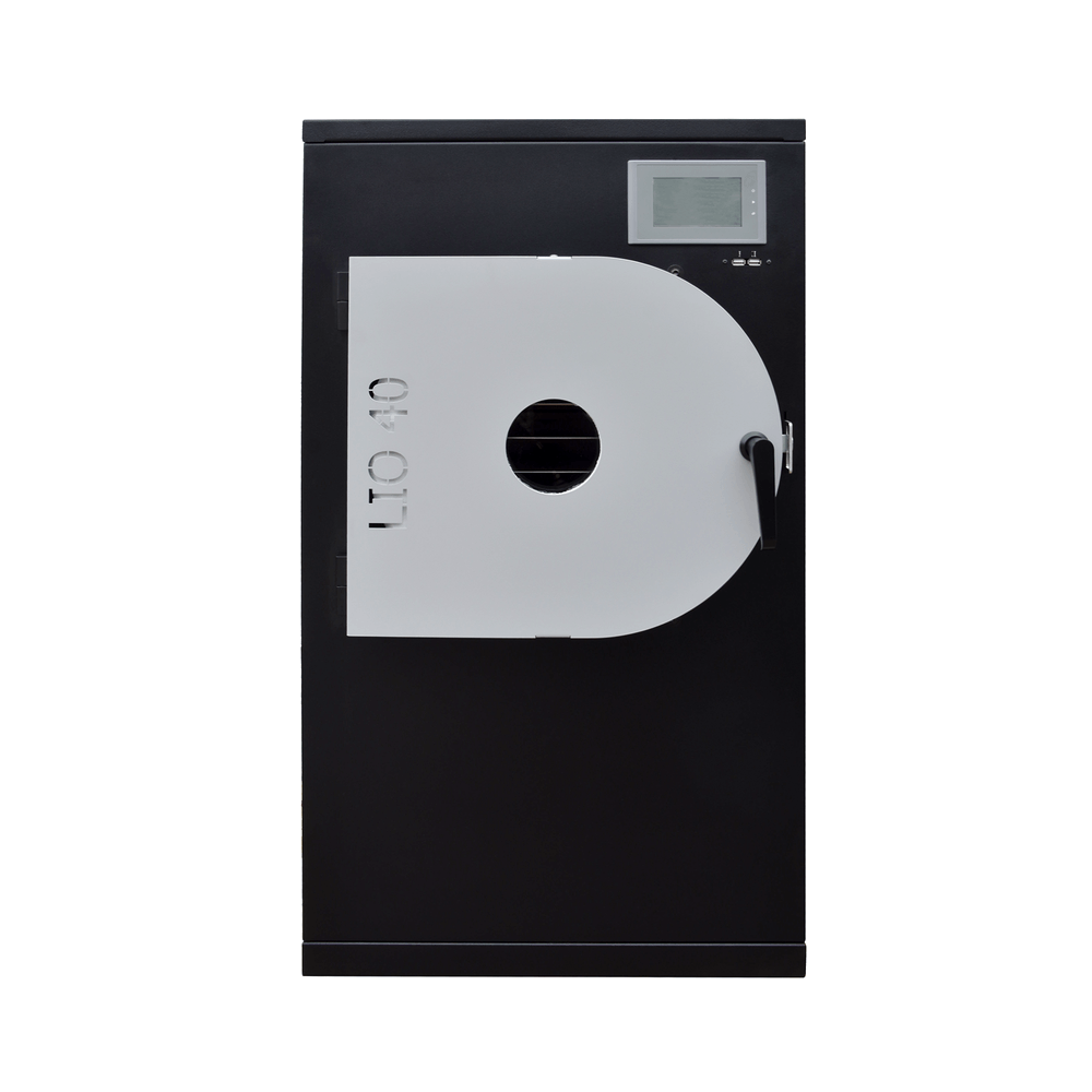 A versatile mid-size freeze dryer built for enthusiasts, small businesses, and laboratories needing flexible tray capacity and dependable daily output.